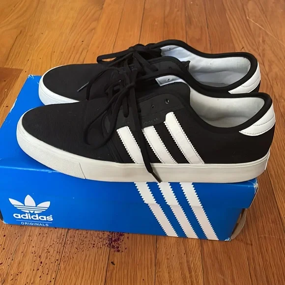 adidas | Shoes | Adidas Seeley Mens Sz 9 | Poshmark